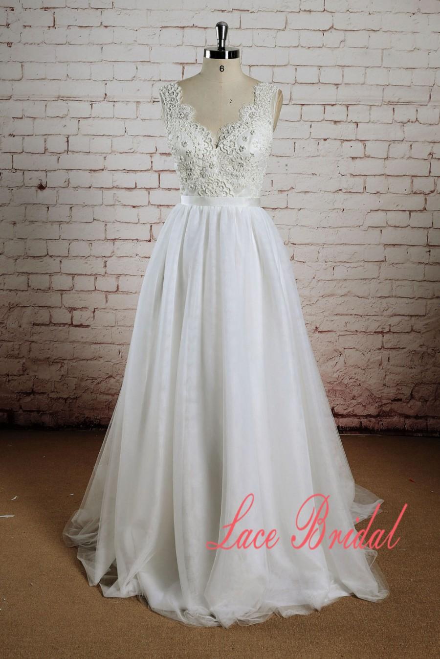 Mariage - Beading Bodice Wedding Dress with Tulle Skirt A-line Bridal Gown with Sheer Back Sleeveless Wedding Gown