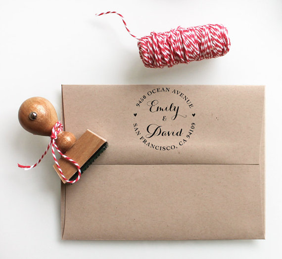 Свадьба - Custom Address Stamp - return address rubber stamp, self inking, calligraphy font, hearts, customized gift holidays, housewarming, wedding