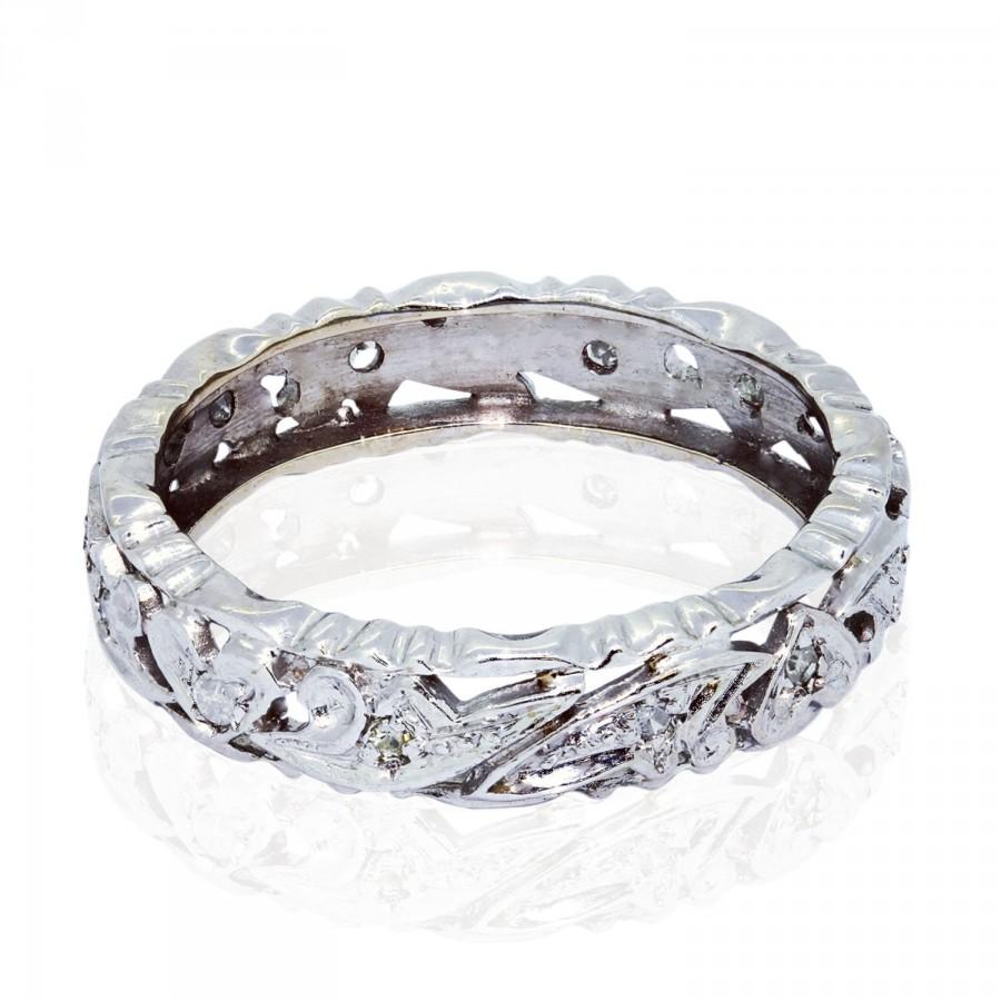 Mariage - Vintage Wedding Band, 14K White Gold Wedding Ring, 0.19 CT Pave Diamond Ring, Womens Wedding Band, Unique Wedding Ring Size 6