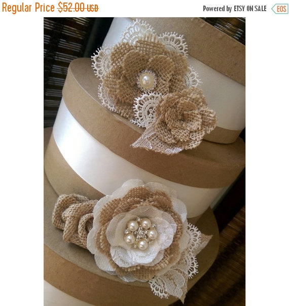 Свадьба - SUMMER SALE Rustic Burlap And Lace Cake Flowers With Vintage Inspired Brooches & Jewels - Set of 5, Burlap Lace Cake Topper