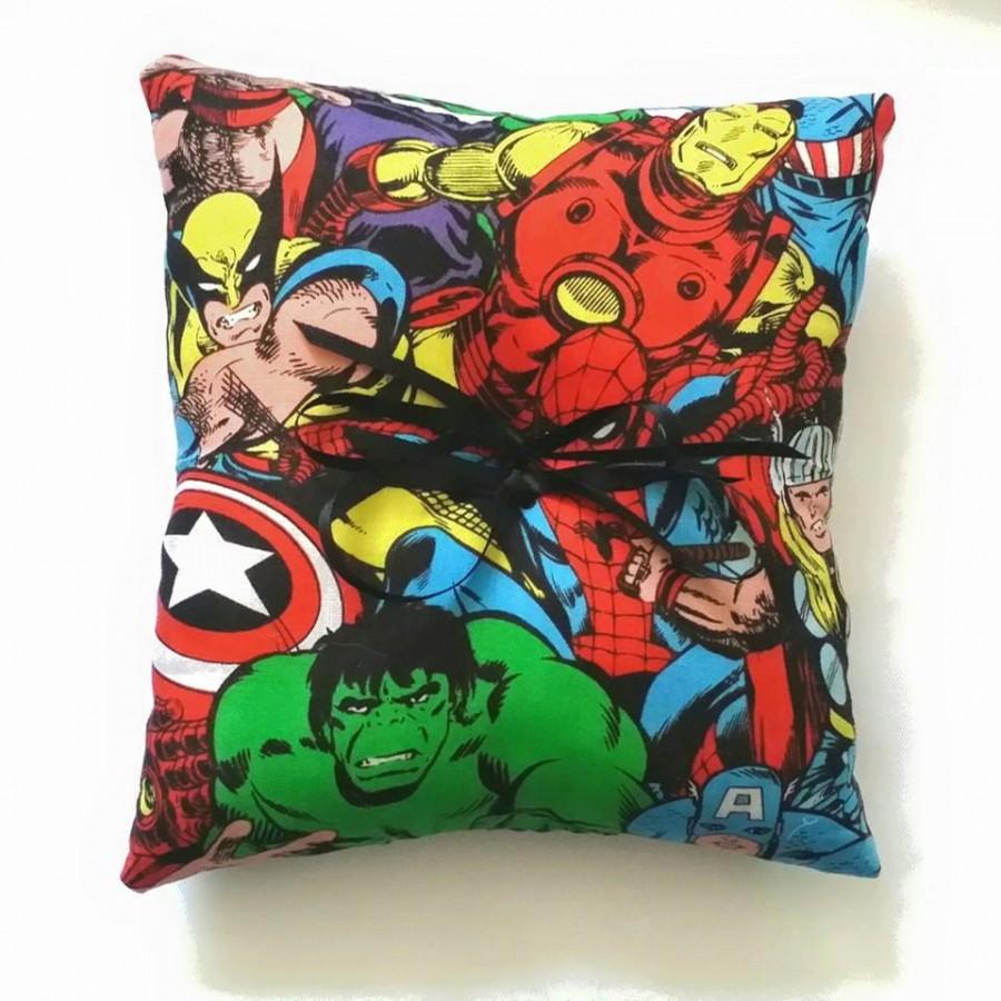 Mariage - Marvel Avengers Wedding Ring Pillow- you choose the ribbon colour- (6x6 inch pillow)