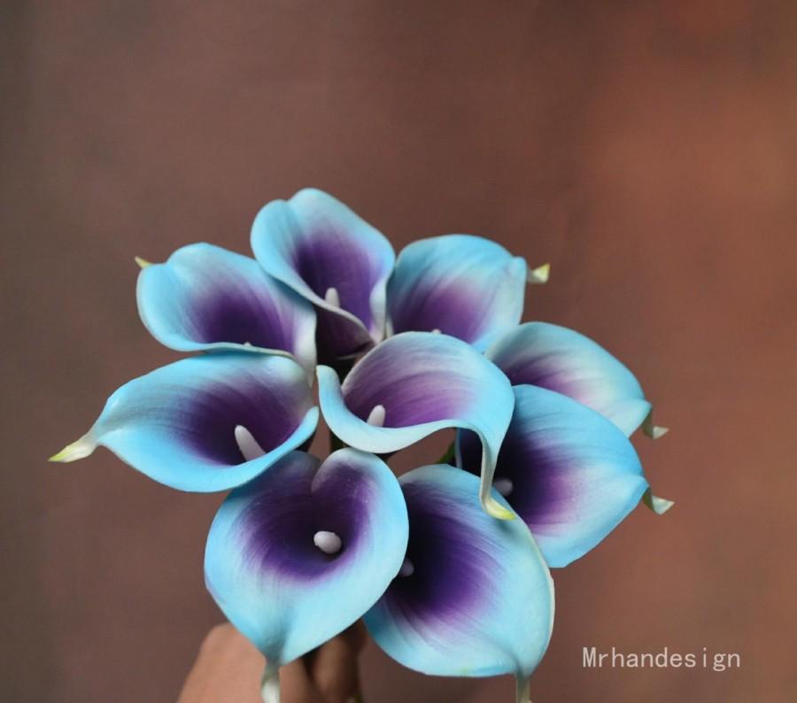 Mariage - Blue Purple Picasso Calla Lilies Silk Bridal Bouquets Bridesmaids Bouquets Real Touch Flowers Party Supplies Table Centerpieces