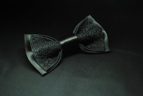 Hochzeit - black bow tie embroidered satin bowtie wedding necktie nœud papillon noir groom tuxedo greit witn white wedding dress weiße hochzeitskleid