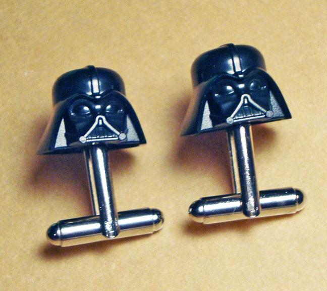 Hochzeit - Groomsmen Gift, Wedding, Darth Vader Cuff Links, silver toned cufflinks, Star Wars, made with LEGO (R) Bricks