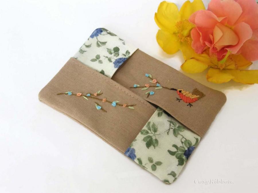 Wedding - Pocket tissue holder, Linen Tisue case, Kleenex or Handkerchief case, Embroidered Tissue Case , Flowered Tissue Holder,