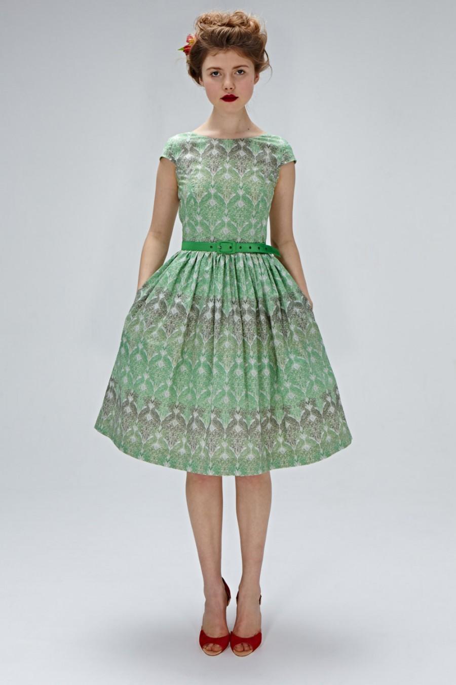 Hochzeit - 1950s inspired dress Tea length dress Emerald green dress 50s green dress 1950s cocktail dress 50s cocktail dress  50s party dress