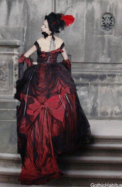 Hochzeit - Rococo Dress Black Red