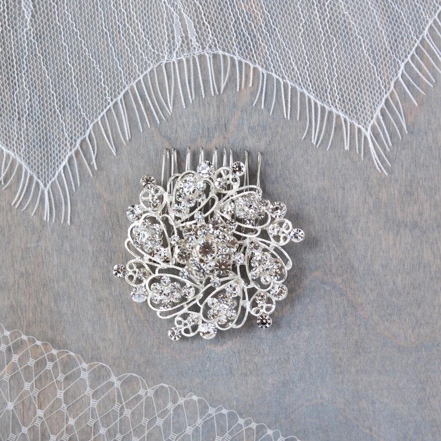 زفاف - SHOP CLOSING SALE Crystal and Silver Wedding Hair Comb Bridal Headpiece Round Hair Brooch Vintage Wedding Hair Piece