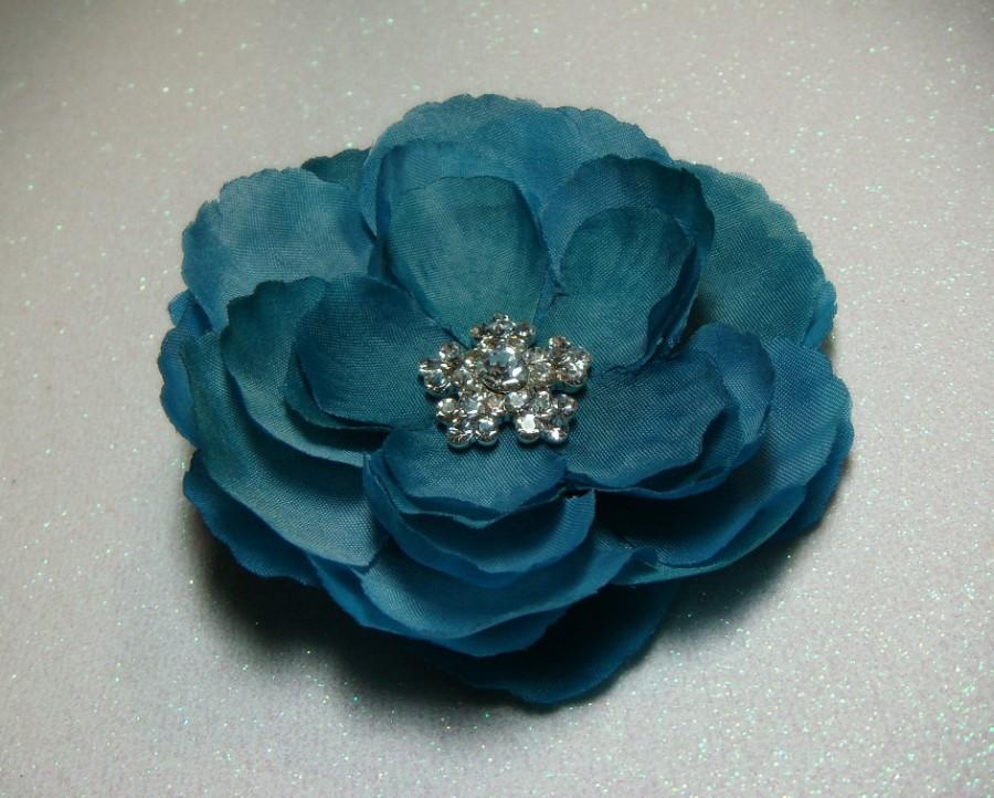 Свадьба - Stunning Teal Hair Flower Clip with vintage style rhinestone centerpiece / bridesmaid flower hair clip turquoise blue peacock