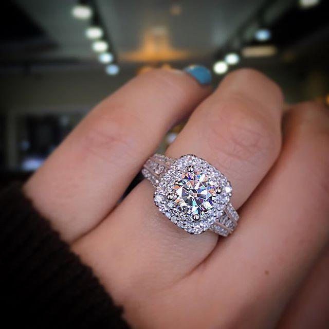Hochzeit - What Determines Diamond Pricing?