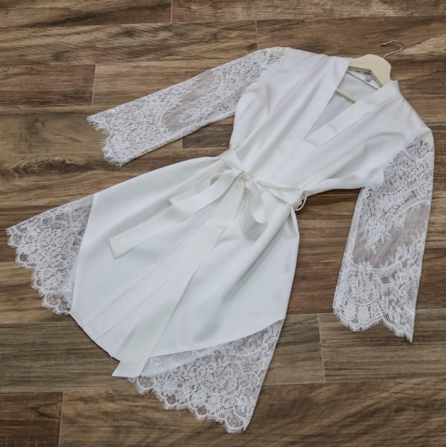 Mariage - White Bridal Robe/ Silk Bridal Robe/ Lace Sleeve Robe/ Wedding Robe/ Getting Ready Robe