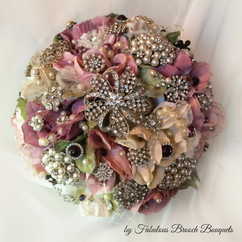 Wedding - Brooch Bouquet, Vintage Dusty Rose & Ivory Brooch Bouquet, Shabby Brooch Bouquet, One of a kind, Ready to ship