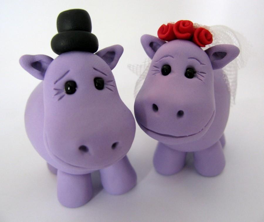 Hochzeit - Hippo love - custom  wedding cake topper - polymer clay