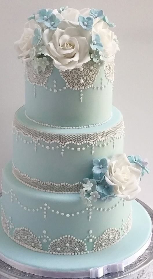 Mariage - Pale Blue Lace Wedding Cake