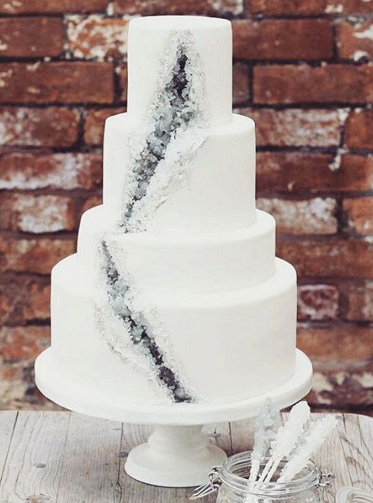 Wedding - Geode Wedding Cakes Are Blowing Our Minds