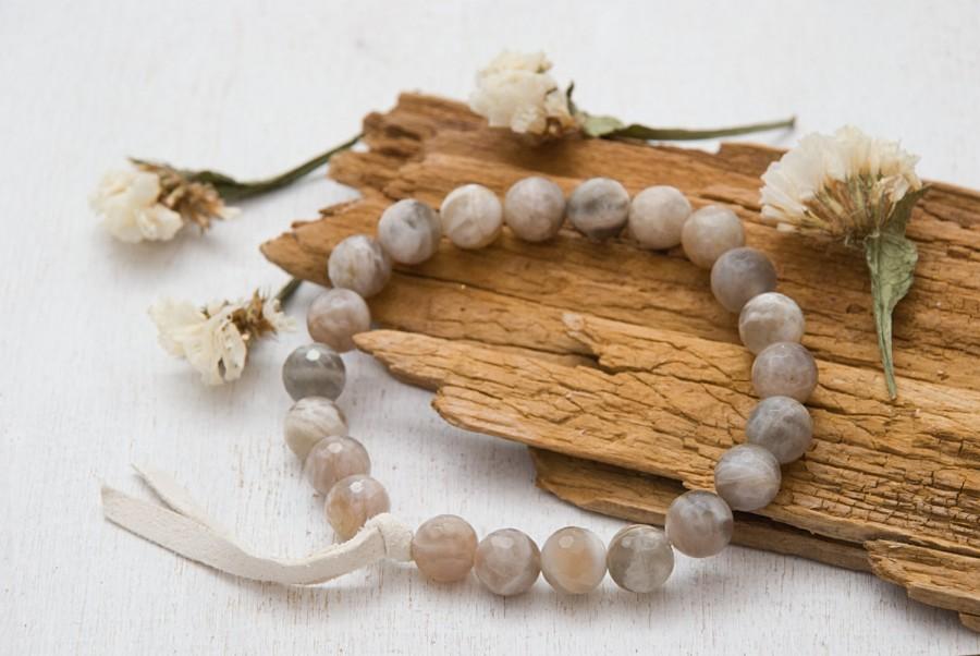 Hochzeit - Natural moonstone bracelet Genuine moonstone jewelry Meditation bracelet Healing bracelet Gemstone beaded bracelet Emotional calming stone
