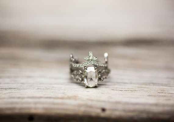 Wedding - 40 Vintage Wedding Ring Details That Are Utterly To Die For