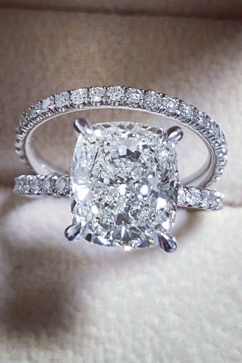 Hochzeit - 15 Stunning Engagement Rings By @DiamondMansion