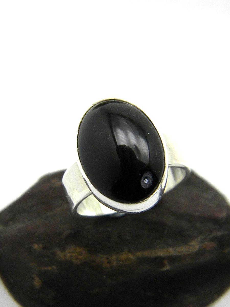 Свадьба - Sterling silver black onyx ring, Oval black stone ring, Solitaire black ring, handmade simple solid silver ring size 8.25, black jewelry