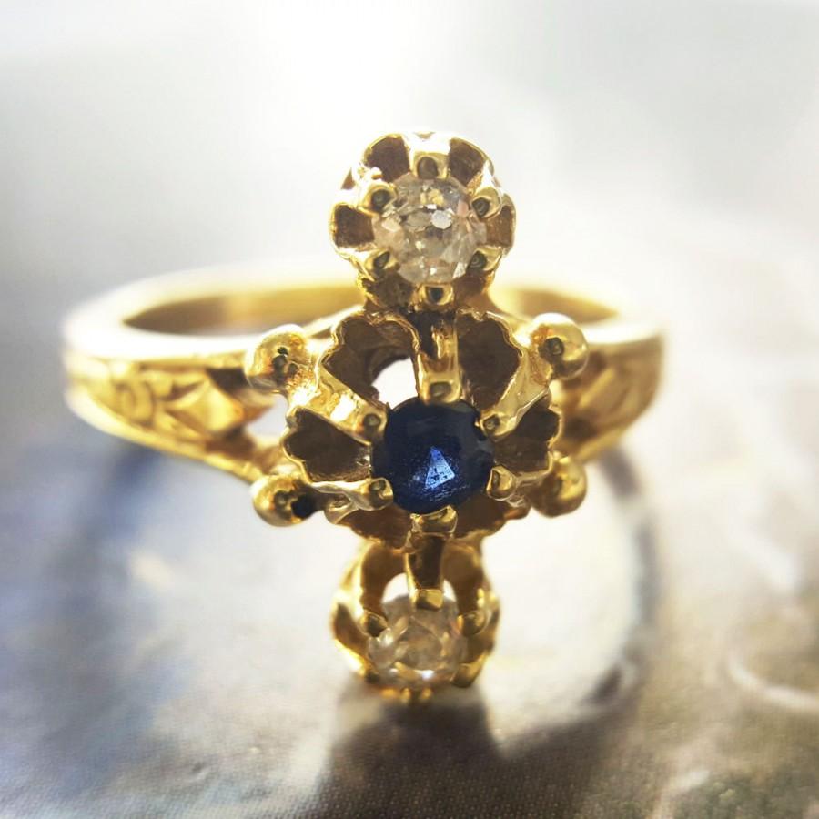 Mariage - Antique Sapphire Ring Sapphire Engagement Ring Antique Engagement Ring Art Nouveau Engagement Ring Antique Gold Victorian Diamond US Sz 6