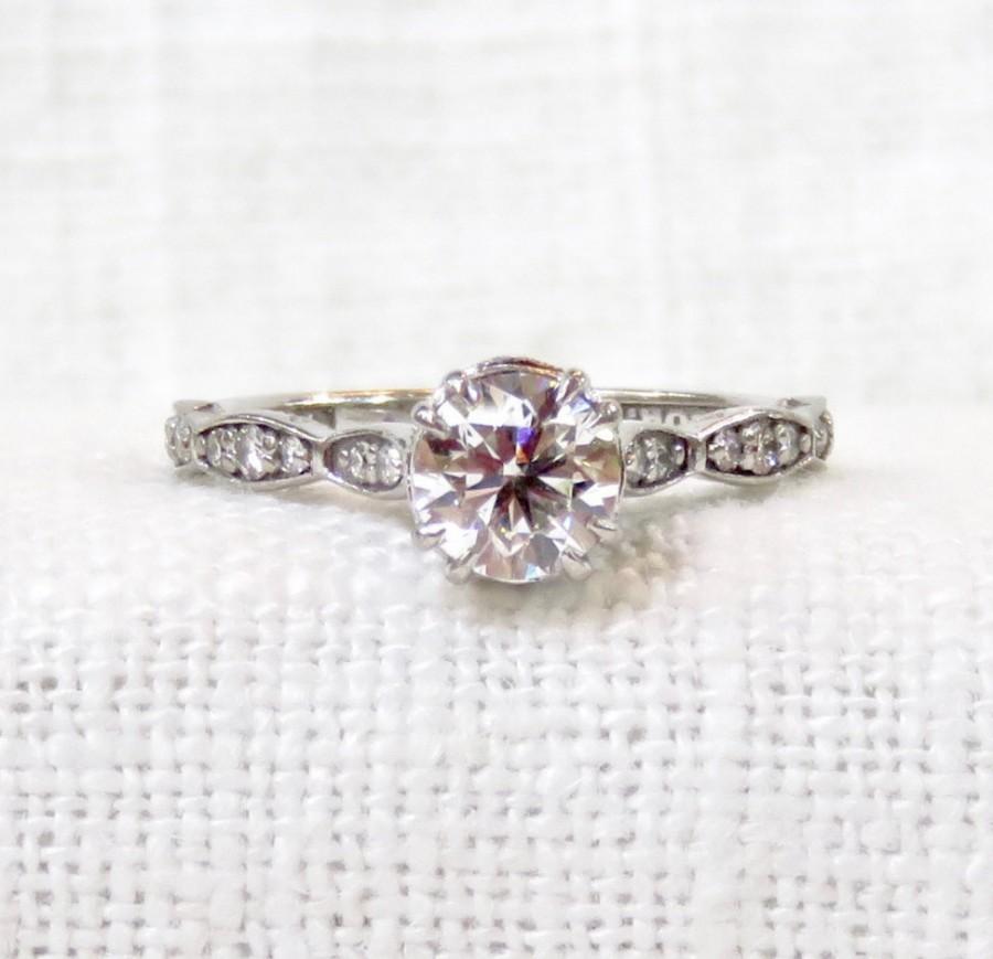 Hochzeit - Vintage Tacori 18k Gold Diamond Engagement Ring .94 Carat