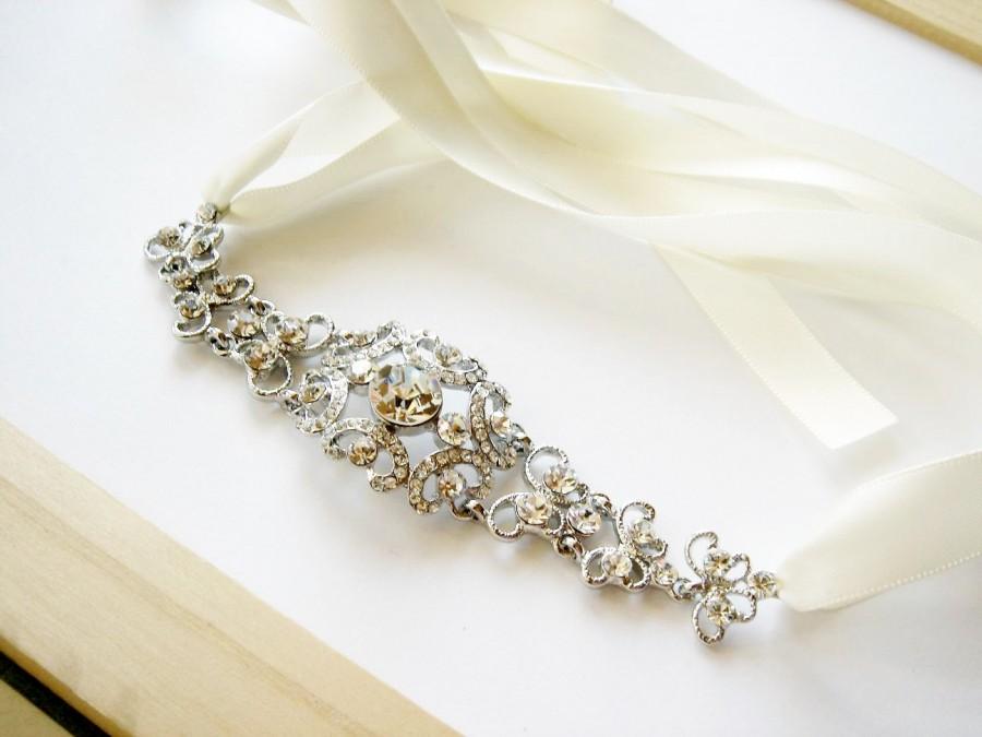 Hochzeit - Vintage Style Lace Focal Satin Ribbon Hair Band - Art Deco Hair Piece - Fairytale Wedding - Great Gatsby - Statement Hair