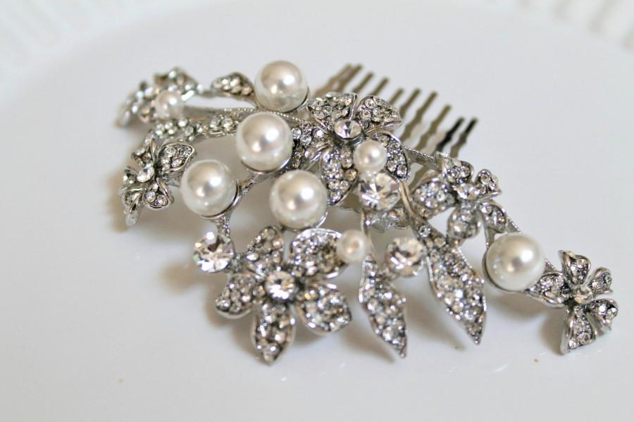 Hochzeit - Bridal Swarovski Crystal leaf Pearl Hair comb. Vintage style jewel Rhinestone flower wedding head piece.  Pearl Garden