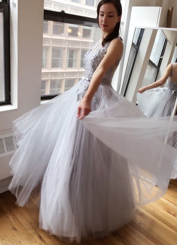 زفاف - Light Ash Gray Floral Wedding Dress