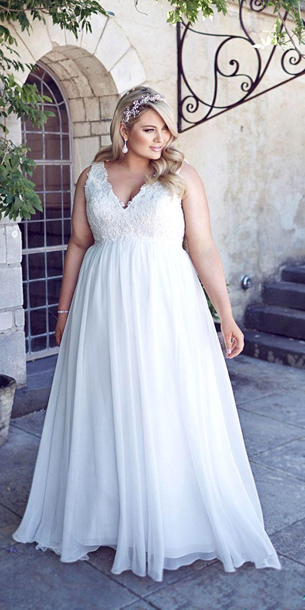 Hochzeit - 24 Plus-Size Wedding Dresses: A Jaw-Dropping Guide