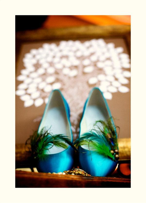 Mariage - Wedding Shoe Clips Peacock. Turquoise Lime Green Rooster Feather. Spring Girls Night Out. Metallic Bronze Teal Purple. Bridesmaid Bride Clip
