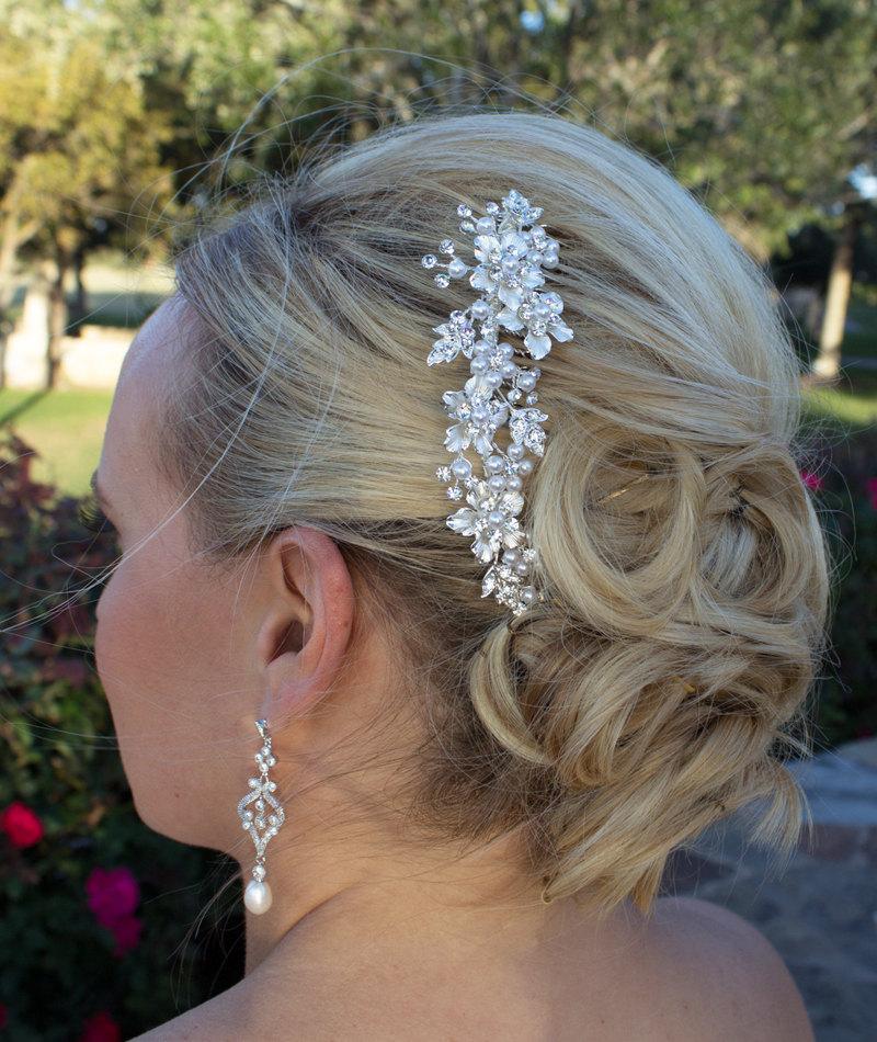Свадьба - Swarovski Bridal Pearl Comb, Rhinestone Comb, Bridal Comb, Wedding Crystal Hair Comb, Hair Comb, Wedding Accessory, Bridal Comb 208009552