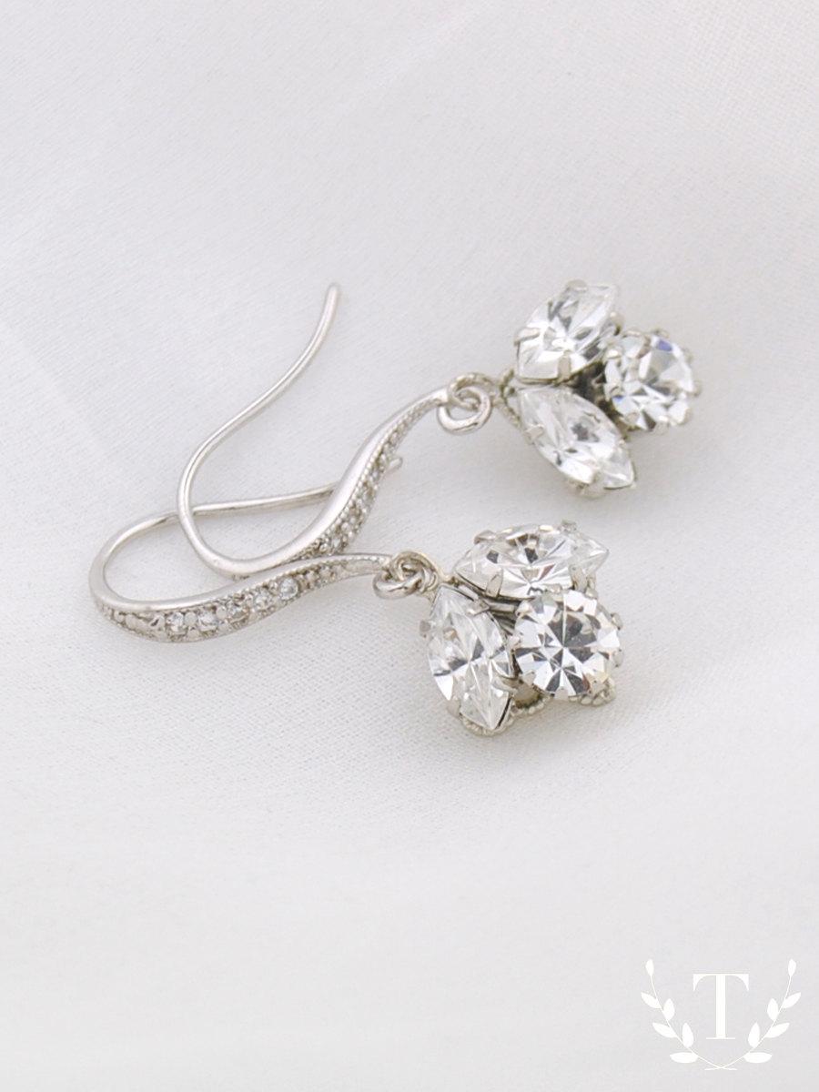 Свадьба - Swarovski crystal drop earrings - bridesmaids earrings - crystal wedding earrings - small bridal earrings - Idaho earrings