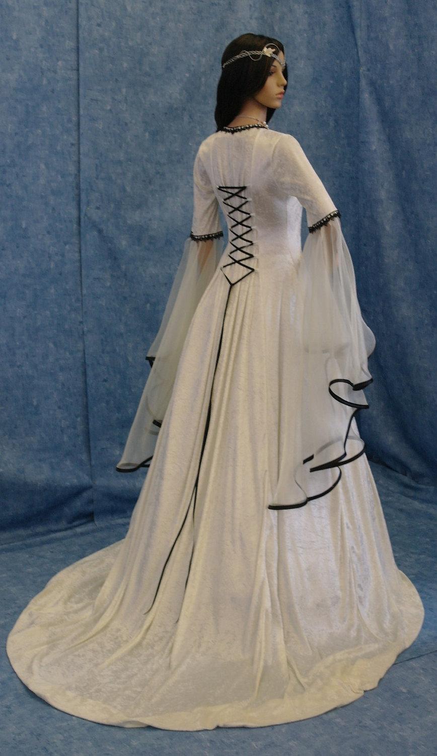 Hochzeit - Medieval wedding, handfasting dress, renaissance dress, elven dress, custom made