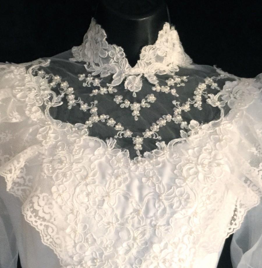 Mariage - Vintage 70's Retro-Victorian Wedding Dress                     VG159