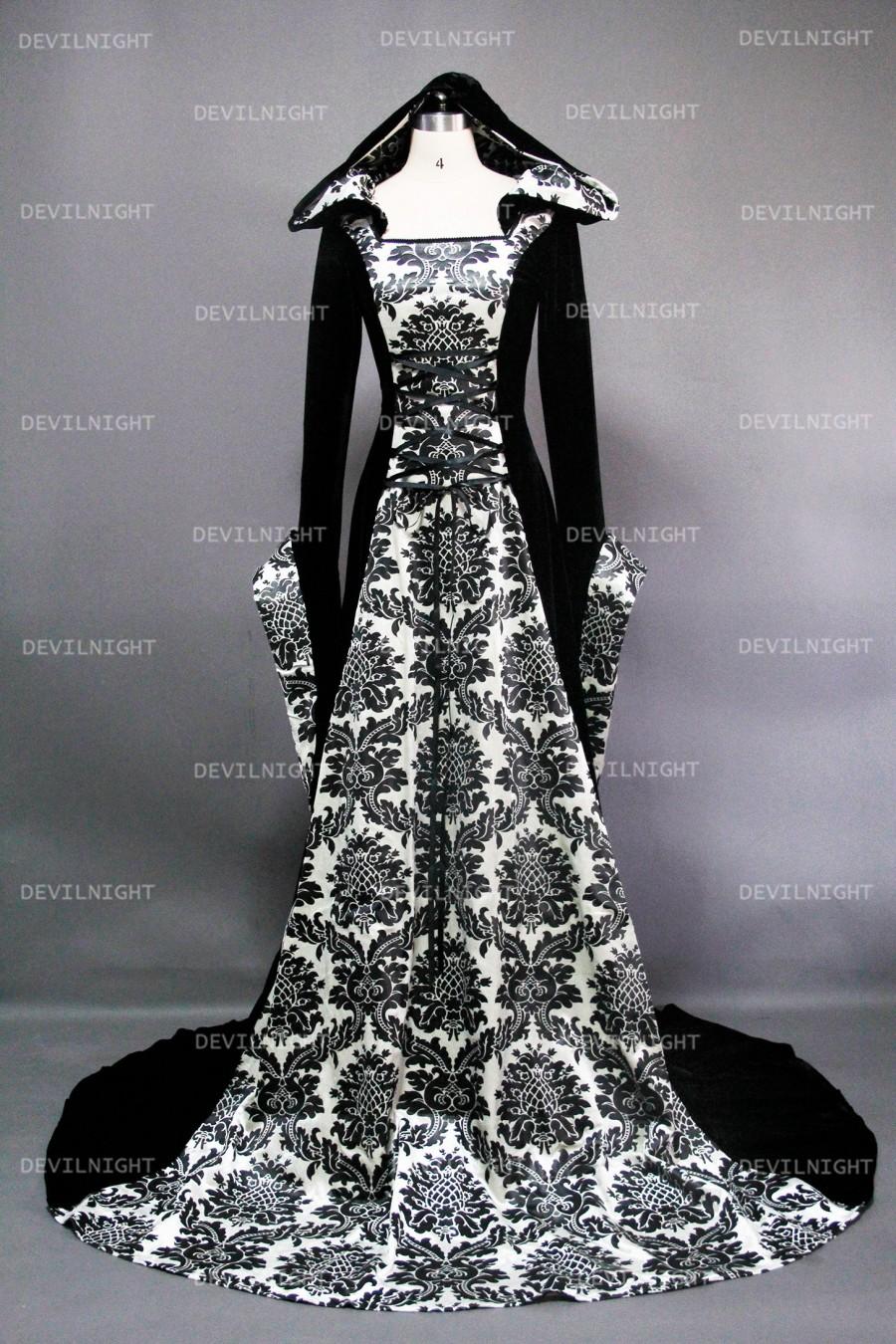 زفاف - White and Black Velvet Gothic Hooded Medieval Gown