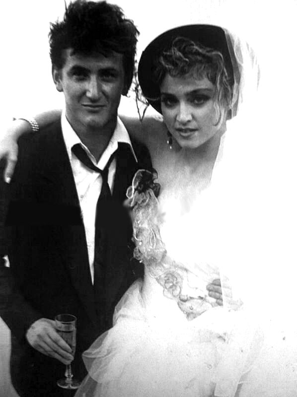 زفاف - MADONNA'S WEDDING PHOTO WITH SEAN PENN