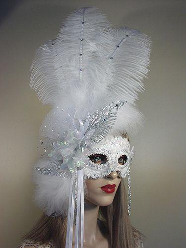 Hochzeit - Masquerades And Costume Balls
