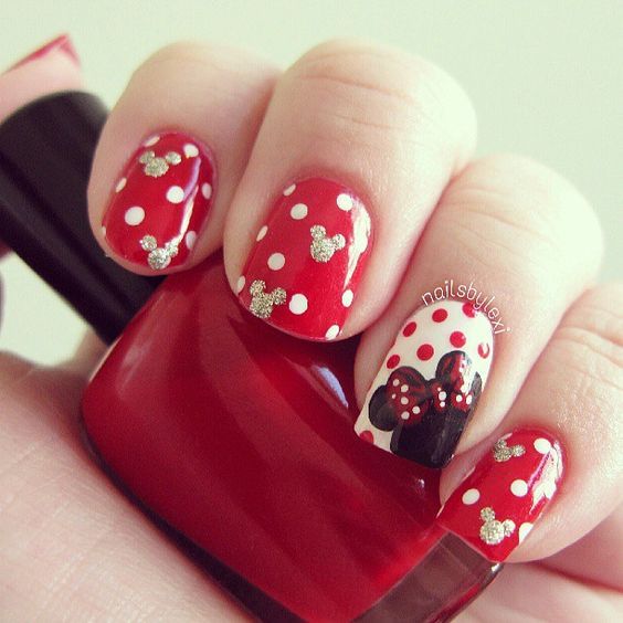 Mariage - Minnie Mouse Nails