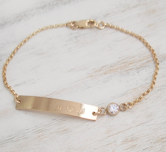 زفاف - Nameplate Gold Bar Bracelet, CZ Bezel stone, 14K Gold Filled, Personalized Bracelet, Custom Font/Initials/Name/Date/Stone, Cuff, Bangle