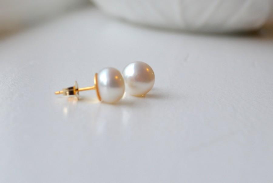 Mariage - 14K Gold and Natural Pearl Stud Earring, Freshwater Pearl Studs, Real Pearl Small, Bridal Pearl, Bridesmaids Pearl, Small Pearl Studs, June