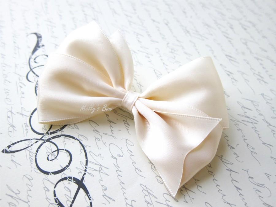 Wedding - Ivory Cream Satin Bow Hair Clip - Fully Lined Alligator Clip - Clip for Fine Hair - Wedding Hair Accessories - 4"