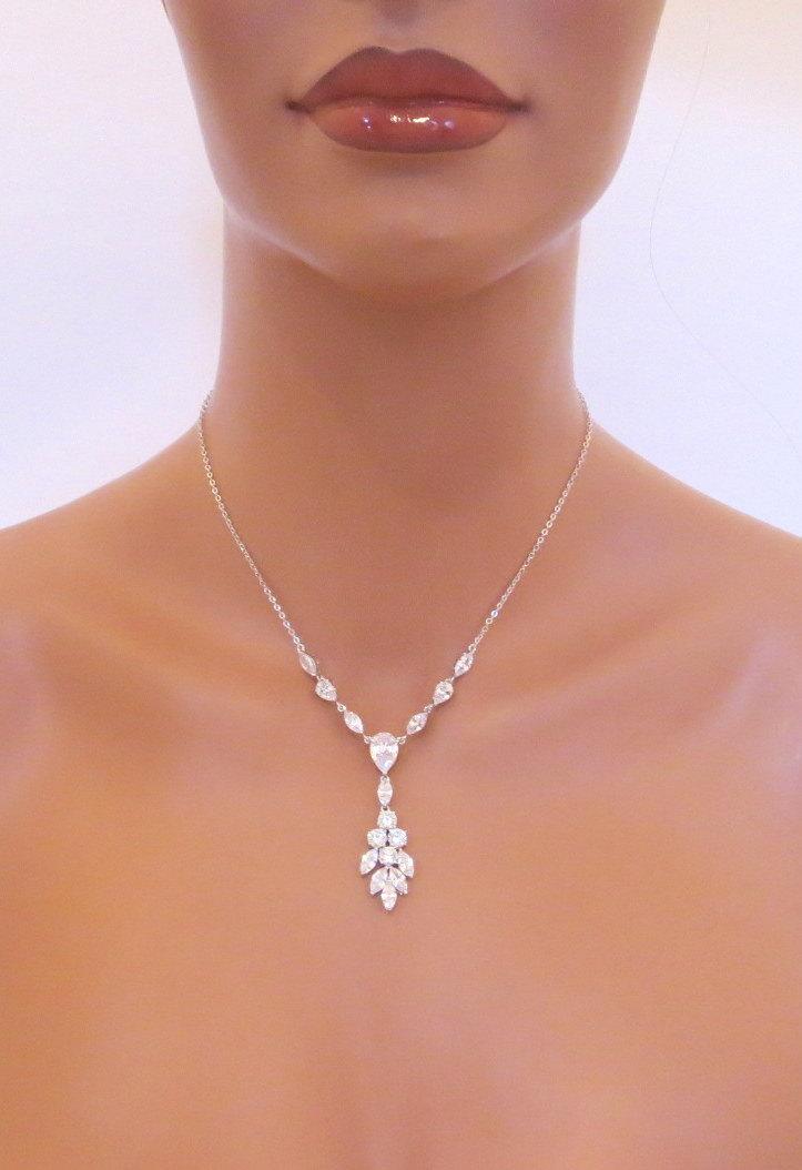 زفاف - Bridal rhinestone necklace, Vintage inspired necklace, Simple wedding necklace, Bridesmaid jewelry, Simple Wedding necklace, Cluster