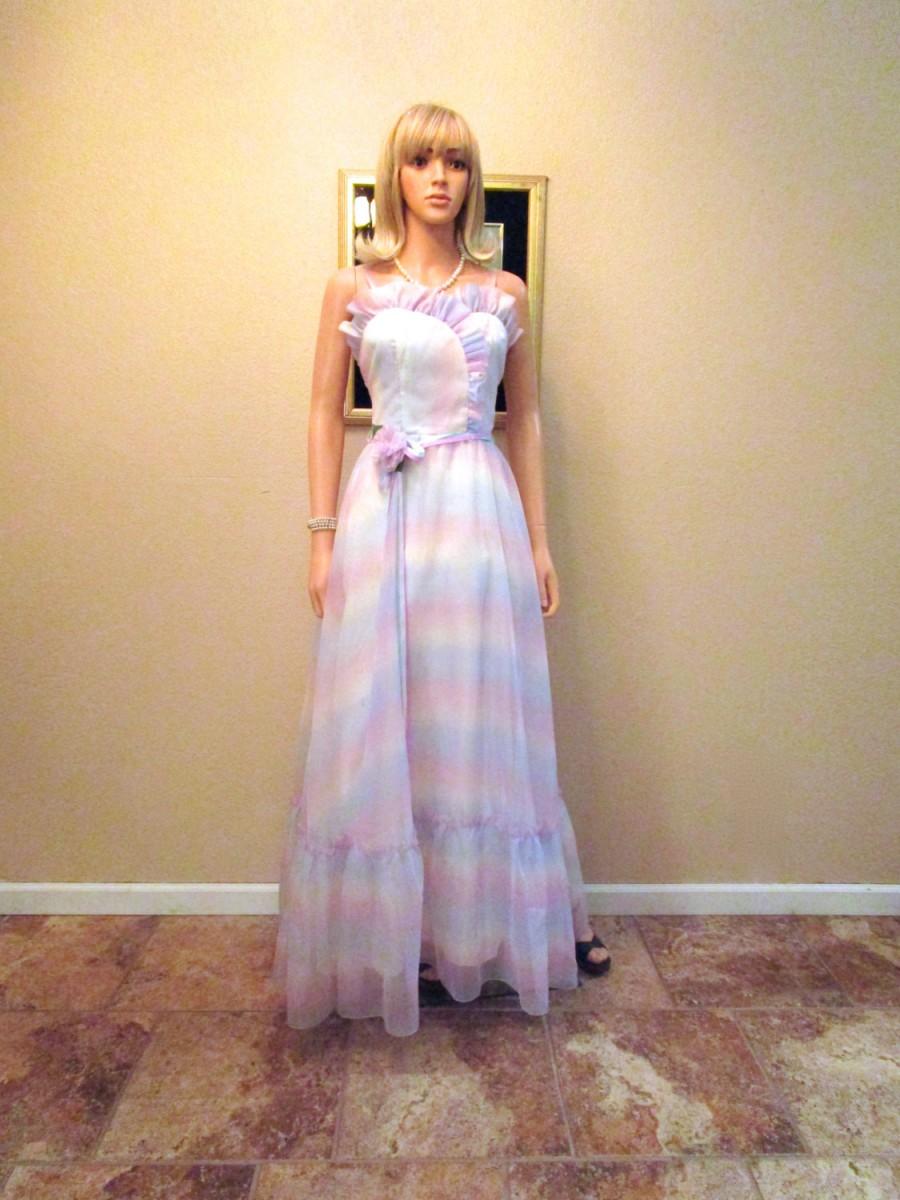 Wedding - Vintage 1970s does 1950s Evening Gown. Satin Chiffon Retro Strapless Sweetheart Dress. Pastel Tie Dye Ombre. 70s White Pink Purple Prom. S M
