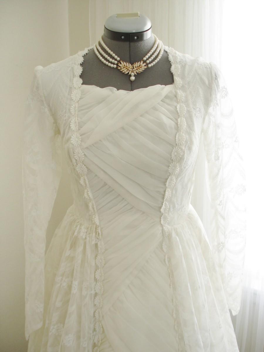 Hochzeit - Unique 1950 Lace Wedding Gown from England with Criss Cross Lattice Front Panel