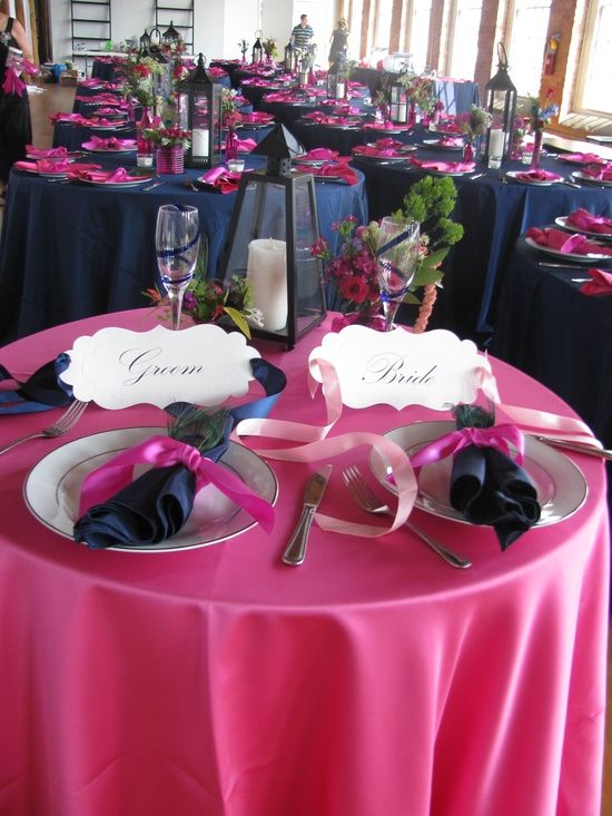 Hochzeit - Navy And Fuchsia Wedding Reception. Pretty!