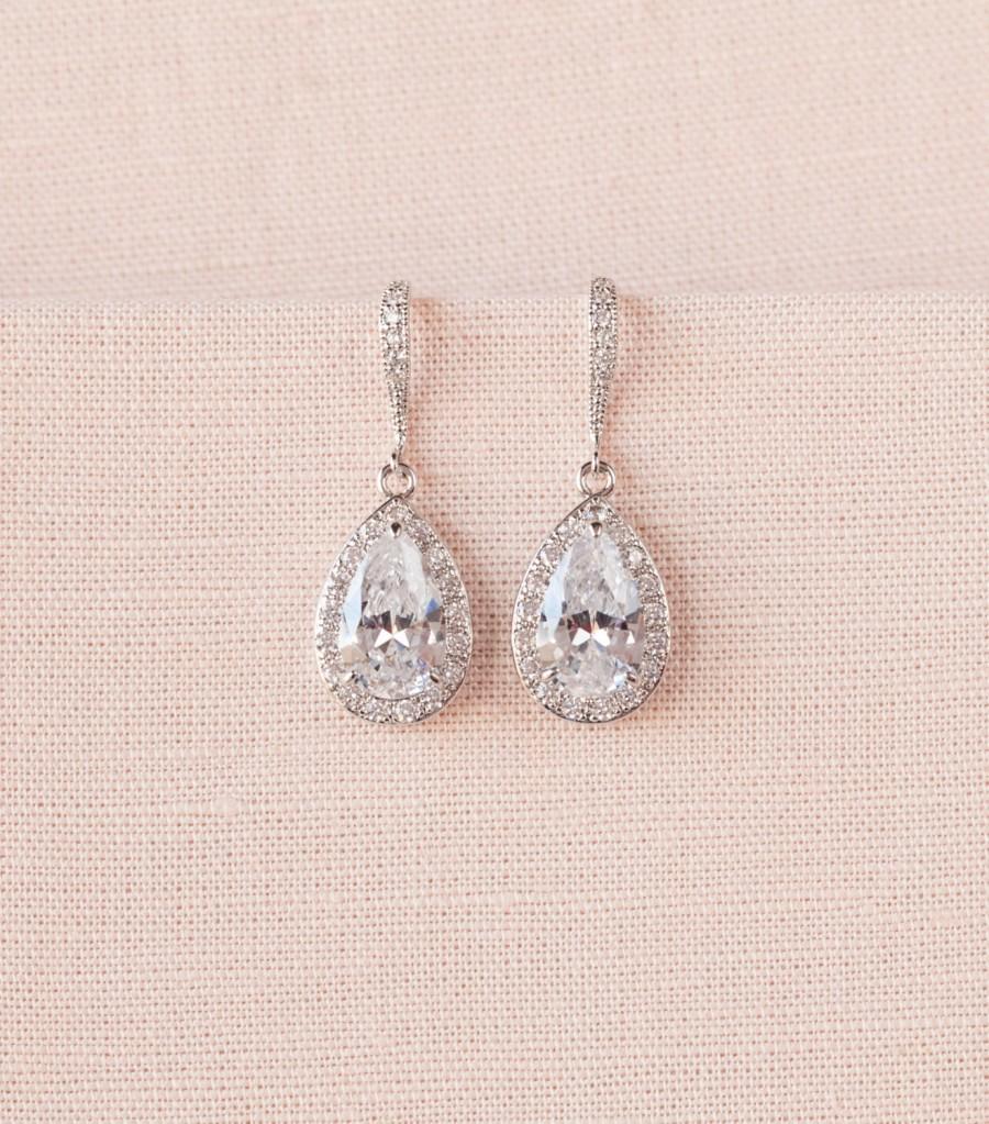 Свадьба - Crystal Bridal earrings  Wedding jewelry Swarovski Crystal Wedding earrings Bridal jewelry, Ariel Drop Earrings