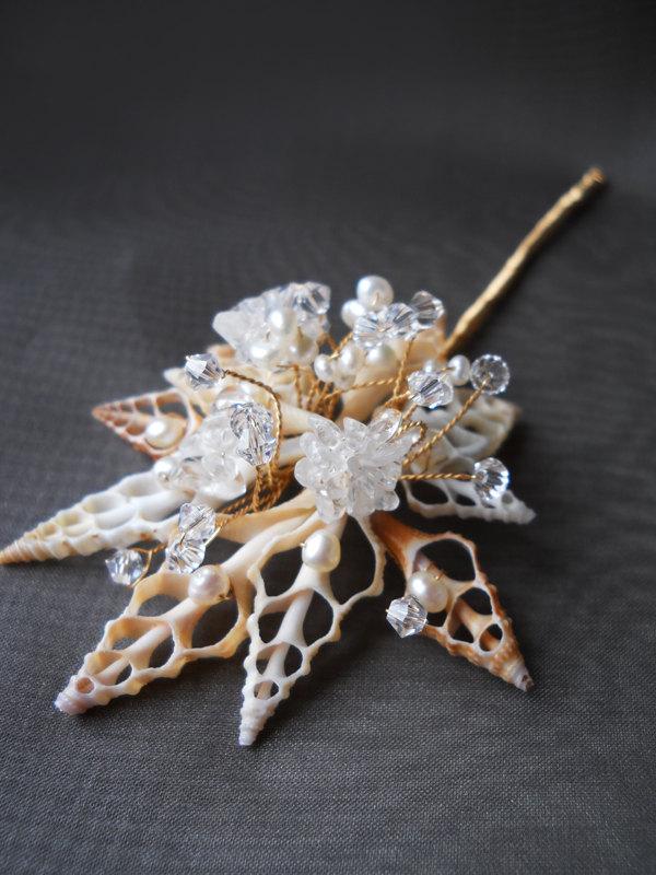 زفاف - Seashell hair pin with crystal and pearl - Beach Wedding, Bridal crystal hair pin , Wedding hair pin, Swarovski hair pin in gold or silver