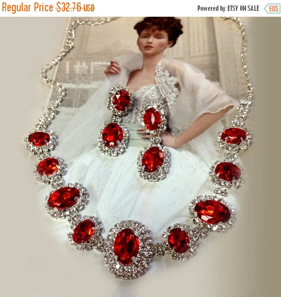 Hochzeit - Wedding jewelry set ,Red crystal jewelry set, bridesmaid jewelry set, Bridal necklace earrings, vintage inspired rhinestone bridal statement