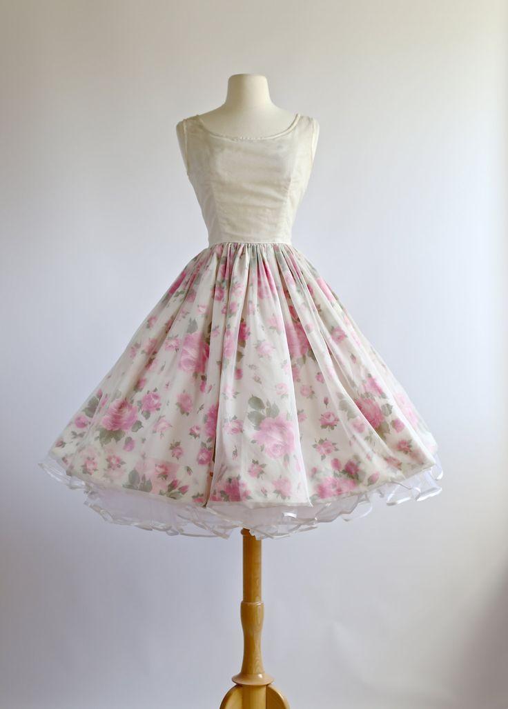 Hochzeit - Vintage 1950s Dress ~ Vintage 50s Prom Dress ~ 1950s Party Dress With Rose Print