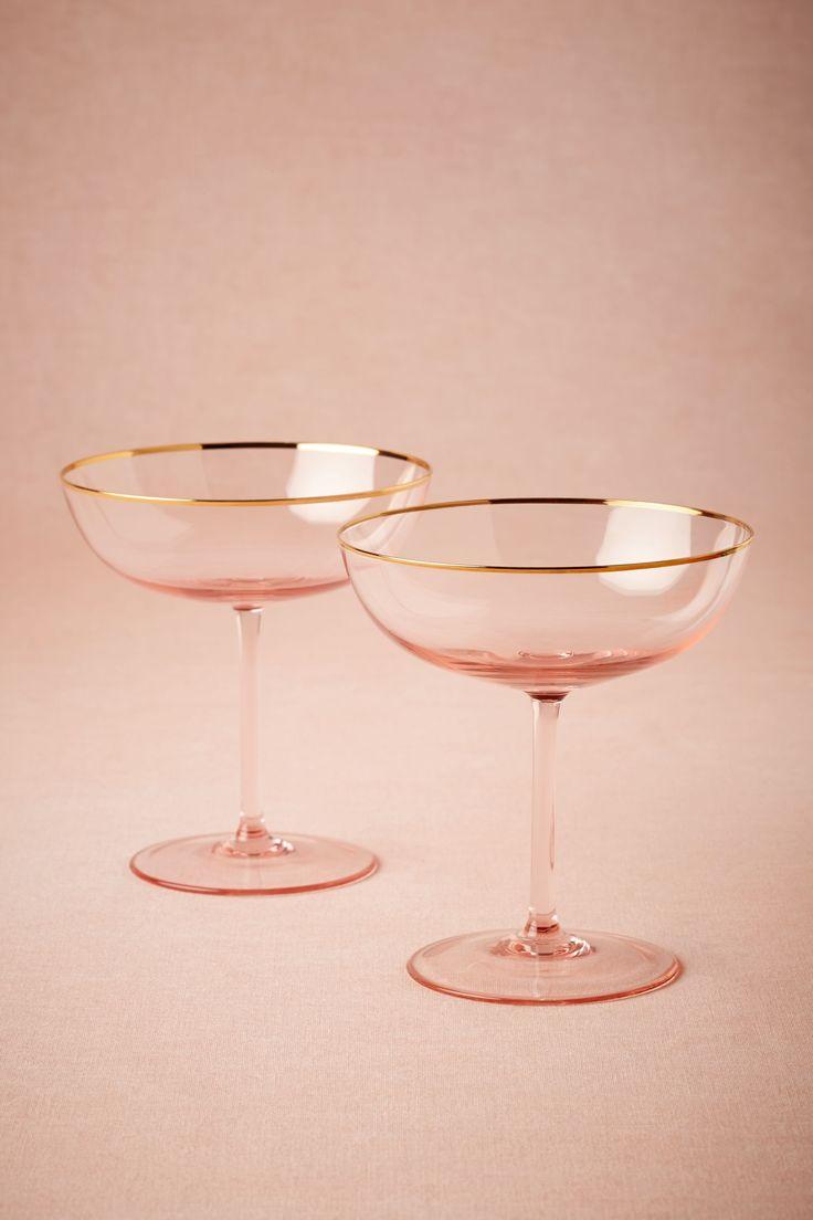 Hochzeit - Rosy-Cheeked Coupes